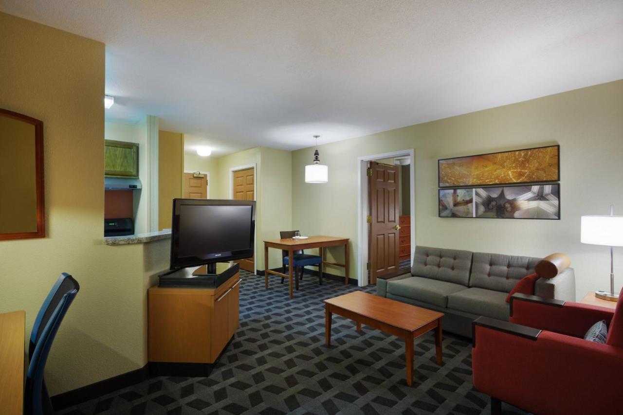 Mainstay Suites Tampa Moffitt-Usf Temple Terrace Экстерьер фото