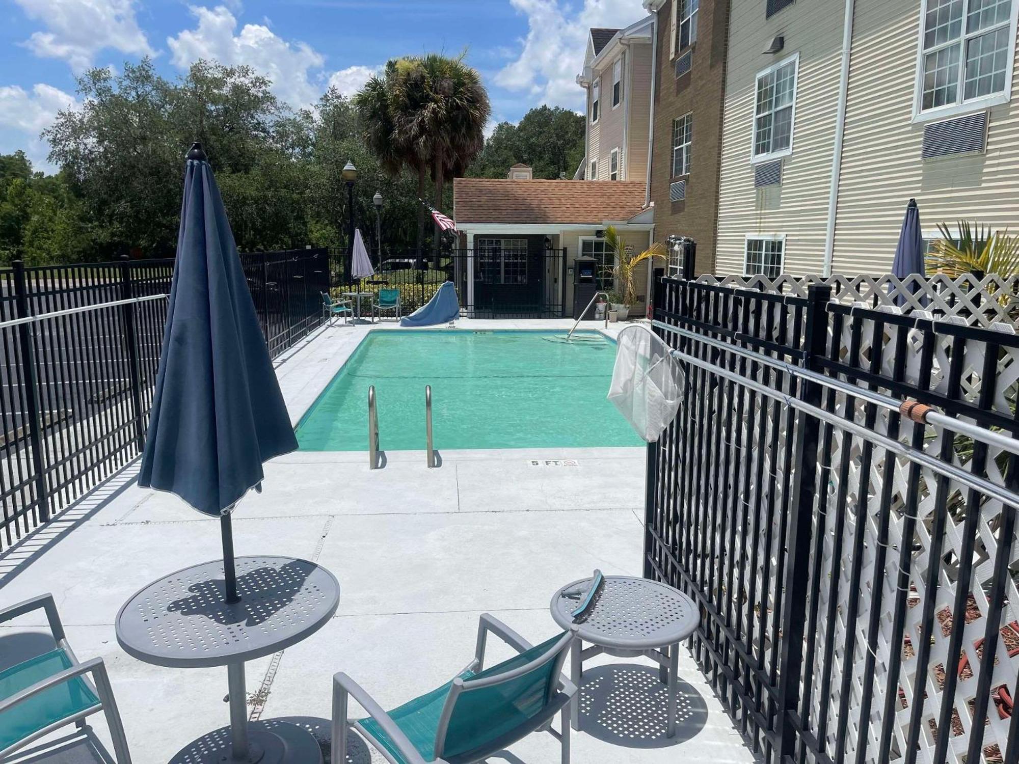 Mainstay Suites Tampa Moffitt-Usf Temple Terrace Экстерьер фото